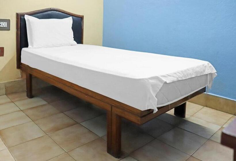 Трехместный Номер Классика, Oyo Flagship Venus Lodge