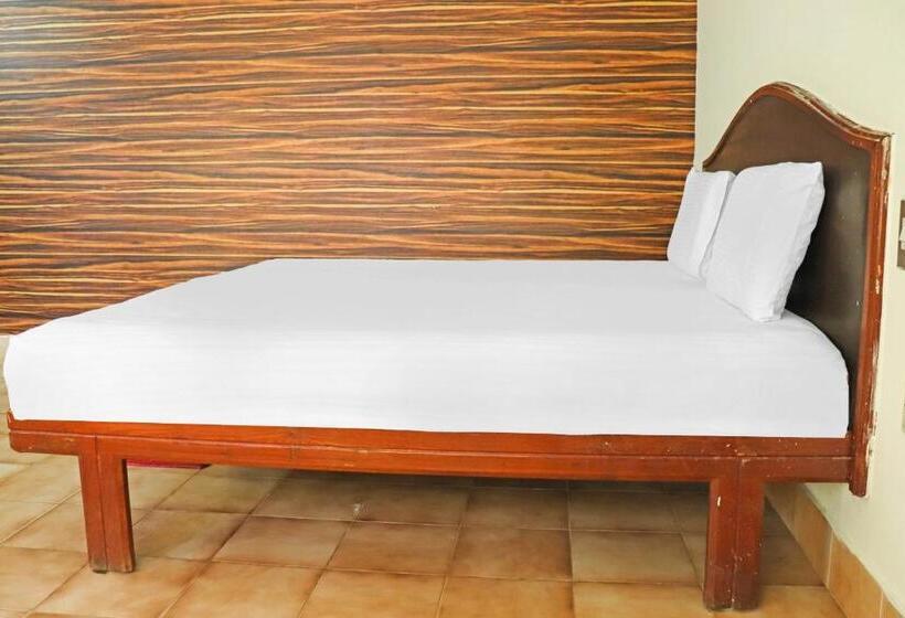 Трехместный Номер Классика, Oyo Flagship Venus Lodge