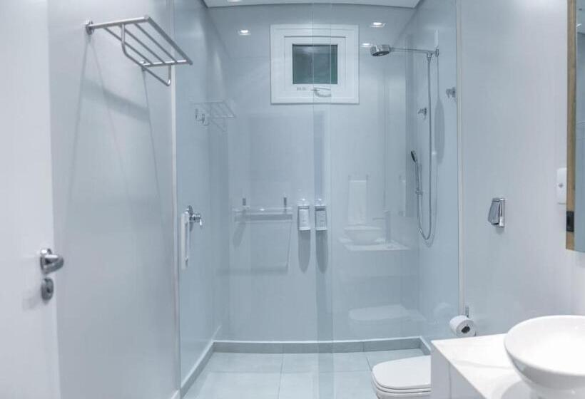 جناح إدارى, Village Du Lac