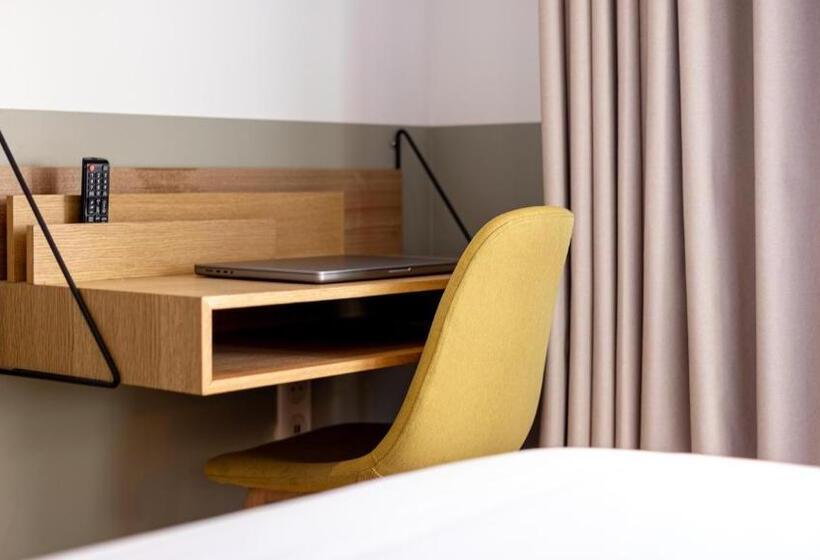 דירת חדר נוף לגינה, Kaliopé Résidences