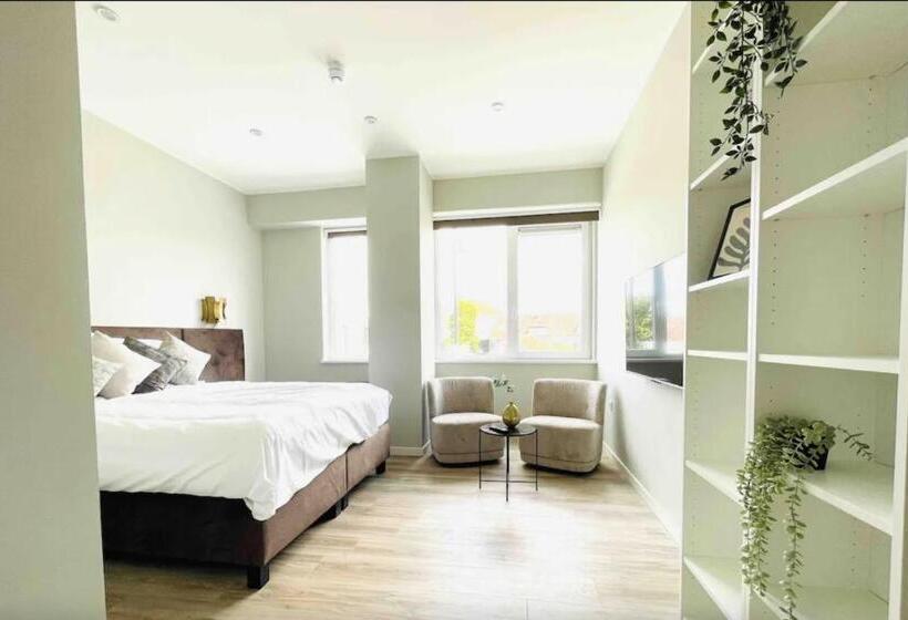 스탠다드 룸, 24 Single Bed Accommodation