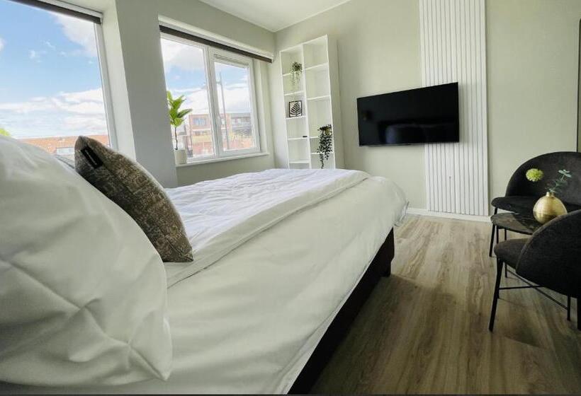 Номер Deluxe, 24 Single Bed Accommodation