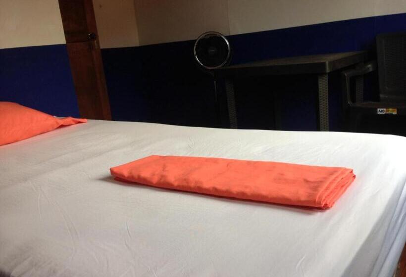 标准单人间, 2003 Hotelelcacique 2013 Sjoairportlodge 2019 Coffee Bean Lodge