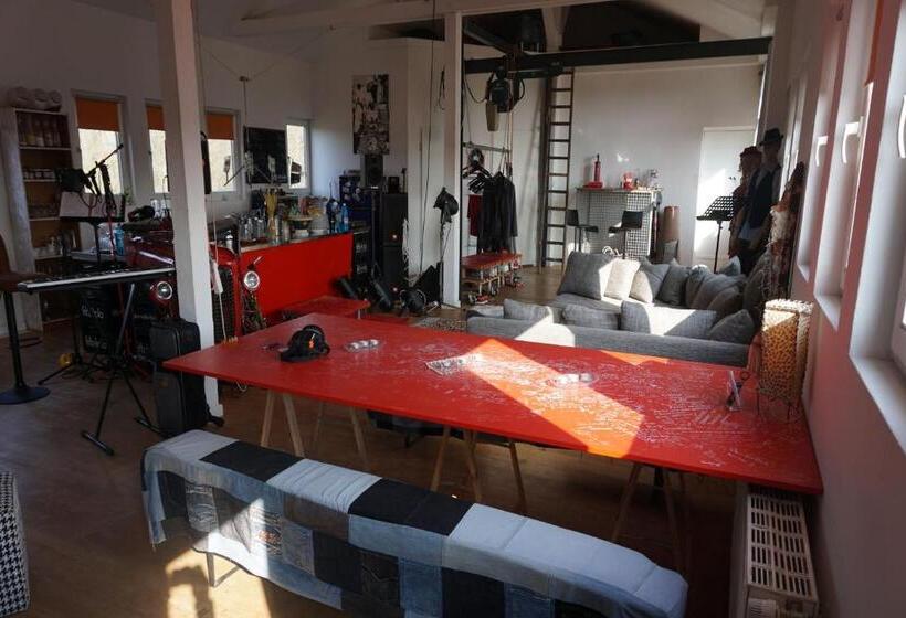 침실 3개 아파트, Schönes Loft über Den Dächern