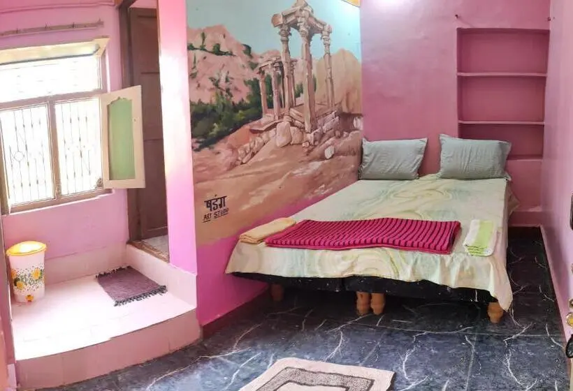 Economy-huone, Temple View Guest House