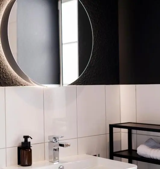１ベッドルームペントハウスアパート, Yokolou   Design Apartments