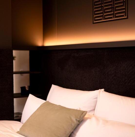 דירת פנטהאוז 1 חדרי שינה, Yokolou Design Apartments