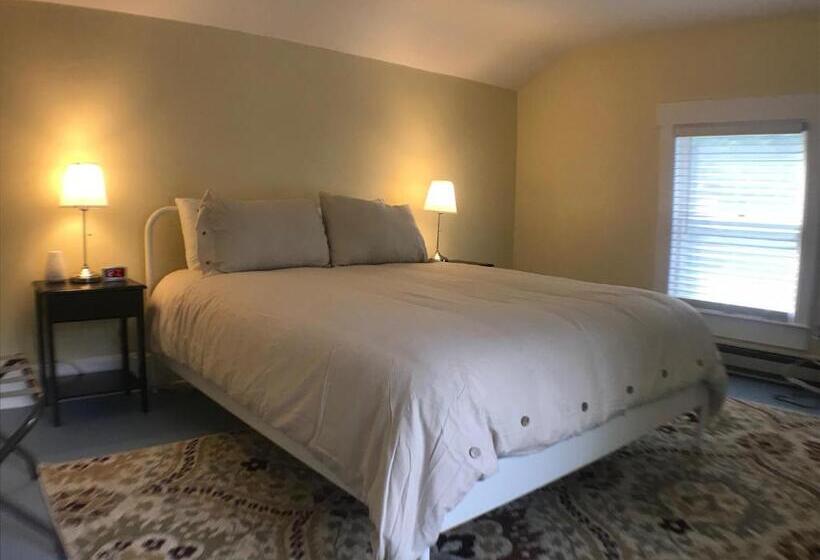 スイート（家族用）, The Rogan House