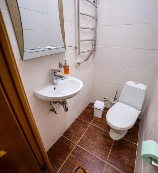 Ekonomik Oda, гостинний двір