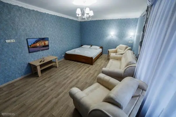 Deluxe-huone, гостинний двір