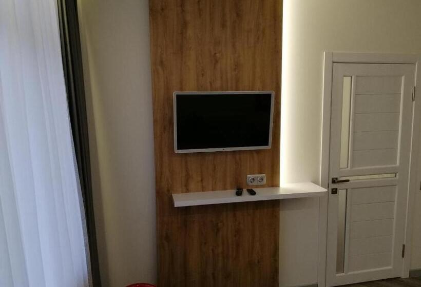 Family Suite, гостинний двір