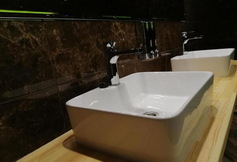 Family Suite, гостинний двір