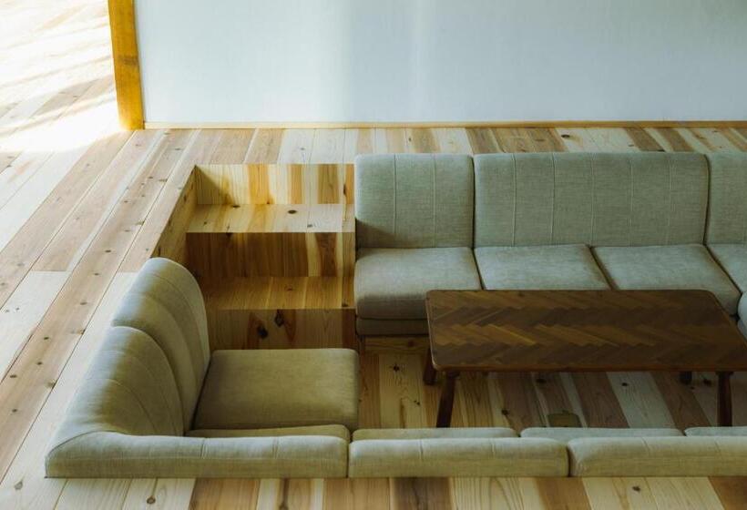 2 Sovrums Hus, Andante 葡萄農家の宿