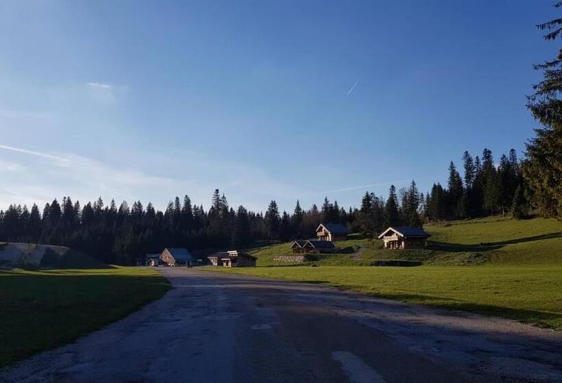 Номер Стандарт Вид на Горы, Chez Liadet