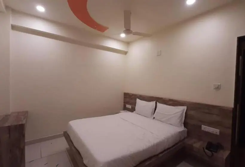Economy Room, Dwarawati