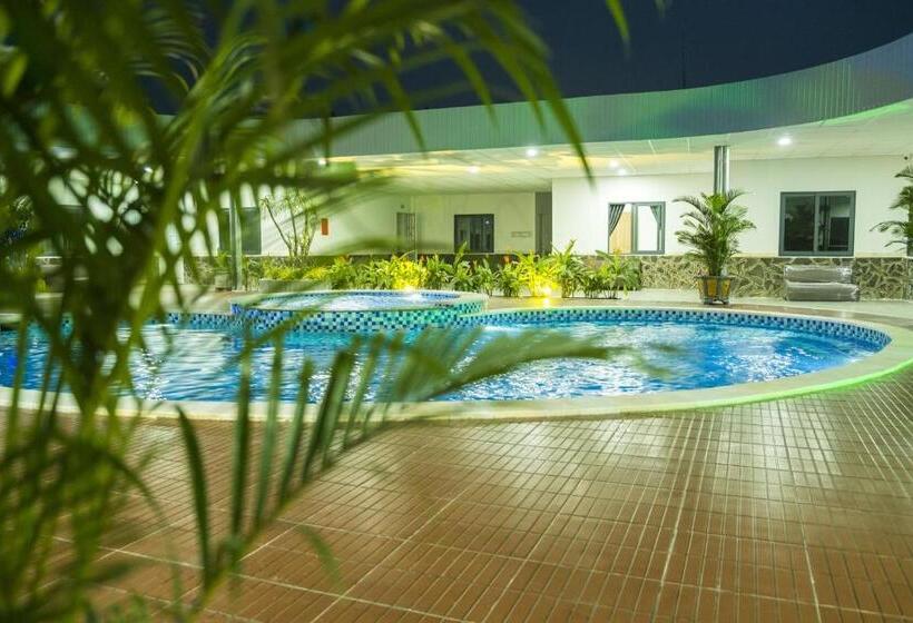 اتاق استاندارد با تخت بزرگ, Khách Sạn Khang điền 2