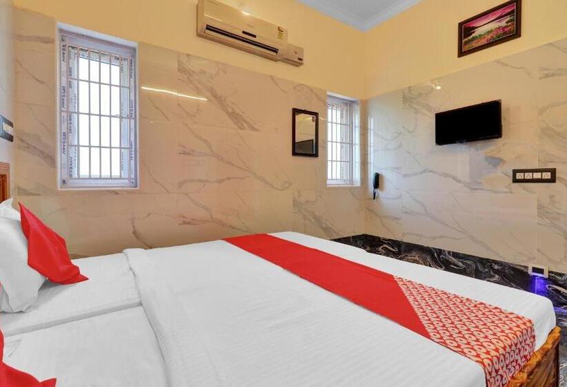 Трехместный Номер Классика, Oyo Flagship Green Park Residency