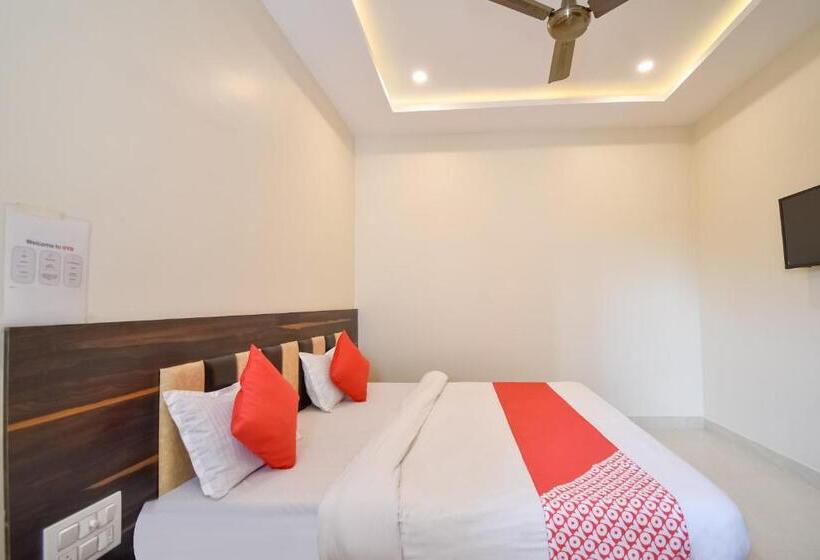 Háromágyas Classic Szoba, Oyo Tulshi Residency