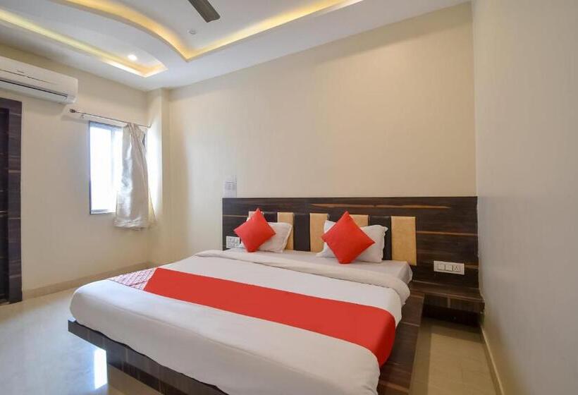 Háromágyas Classic Szoba, Oyo Tulshi Residency