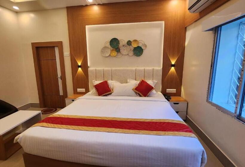 스탠다드 룸 킹사이즈 침대, Priyadarsini