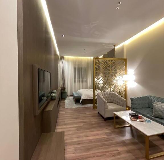 إستوديو ديلوكس, Sudfa