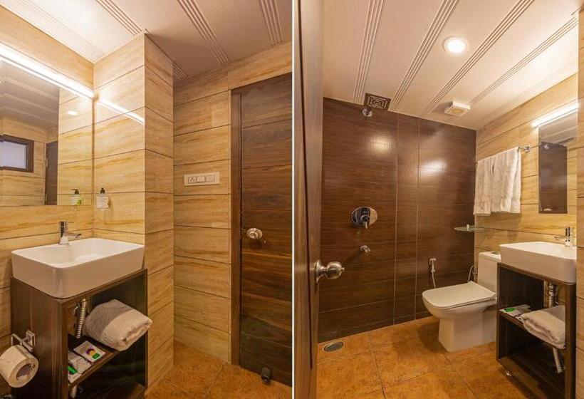 غرفة قياسية, Treebo The Northern Retreat Resort With Mountain View