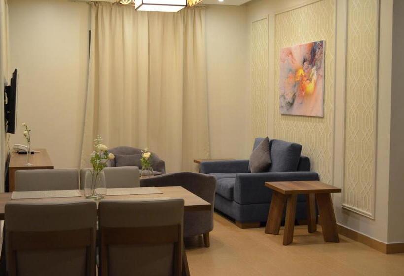 جناح, Larissa Suites