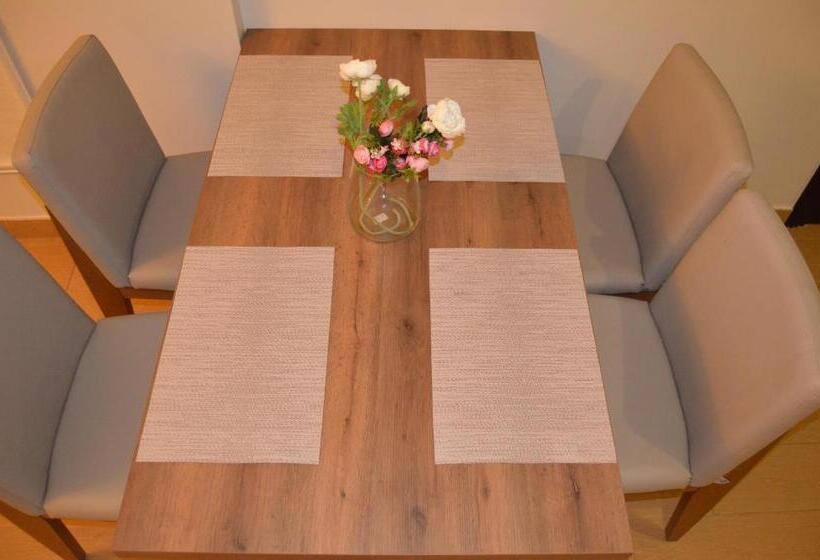 جناح 3 غرف نوم, Larissa Suites