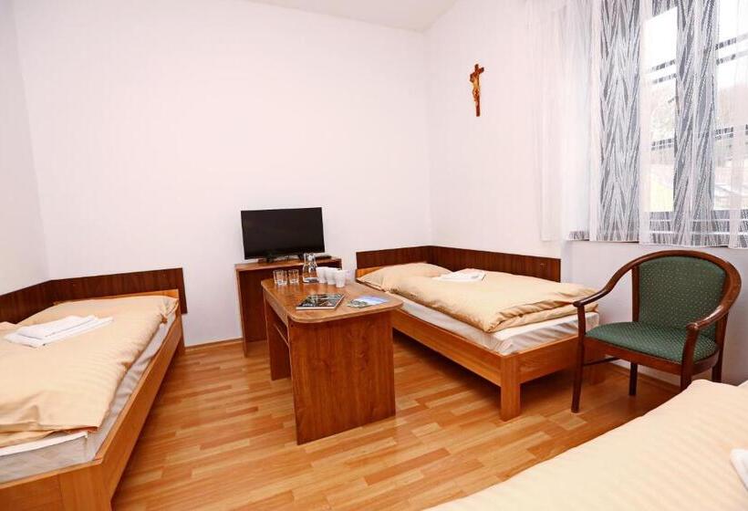 スタンダードトリプルルーム, Historický Pútnický Dom