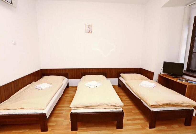 スタンダードトリプルルーム, Historický Pútnický Dom