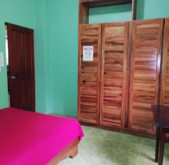 اتاق استاندارد, Hospedaje El Bosquecito