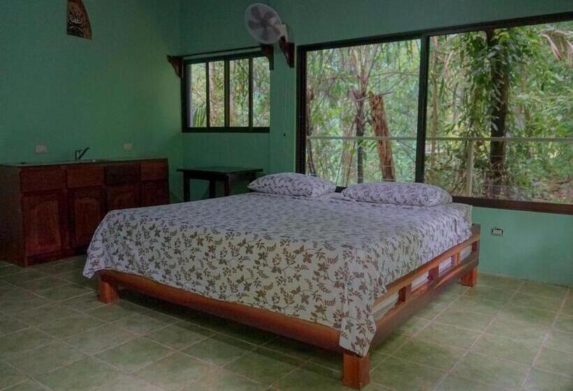 اتاق خانوادگی با چشم‌انداز باغ, Hospedaje El Bosquecito