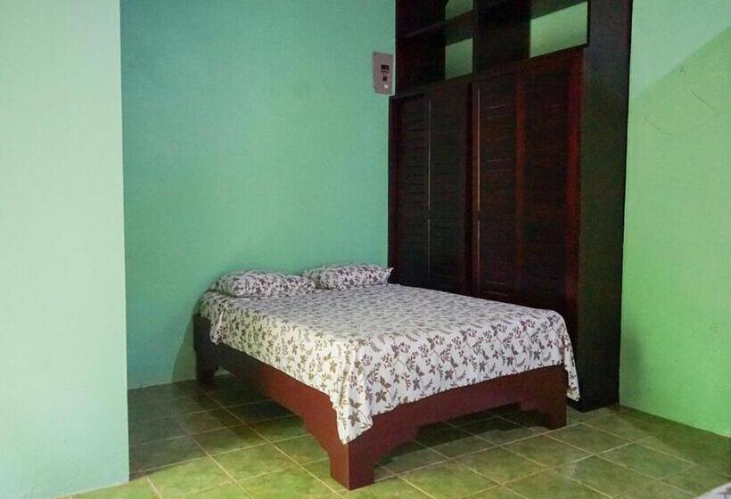 اتاق خانوادگی با چشم‌انداز باغ, Hospedaje El Bosquecito