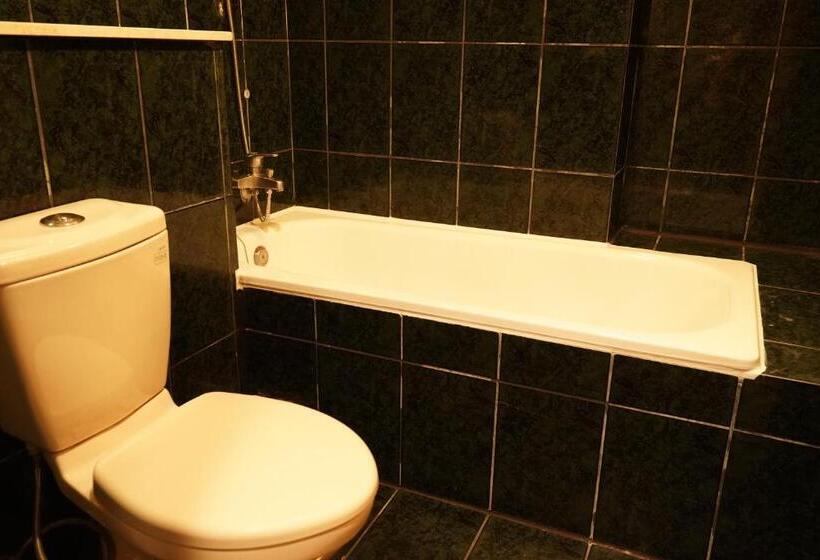 اتاق استاندارد چهار تخته, Kaohsiung Time S