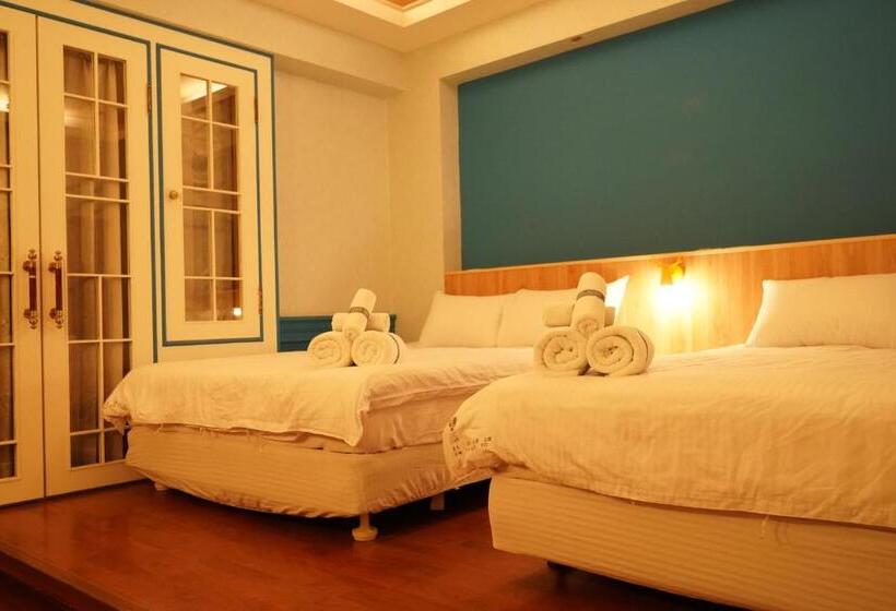 اتاق استاندارد چهار تخته, Kaohsiung Time S