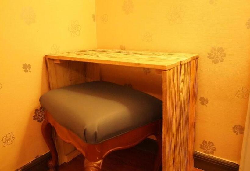 اتاق خانوادگی, Kaohsiung Time S