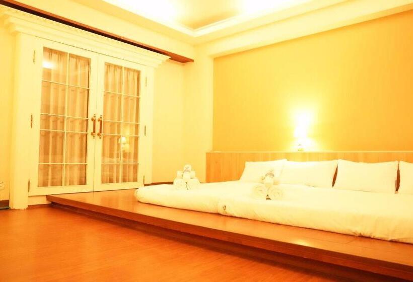 اتاق خانوادگی, Kaohsiung Time S