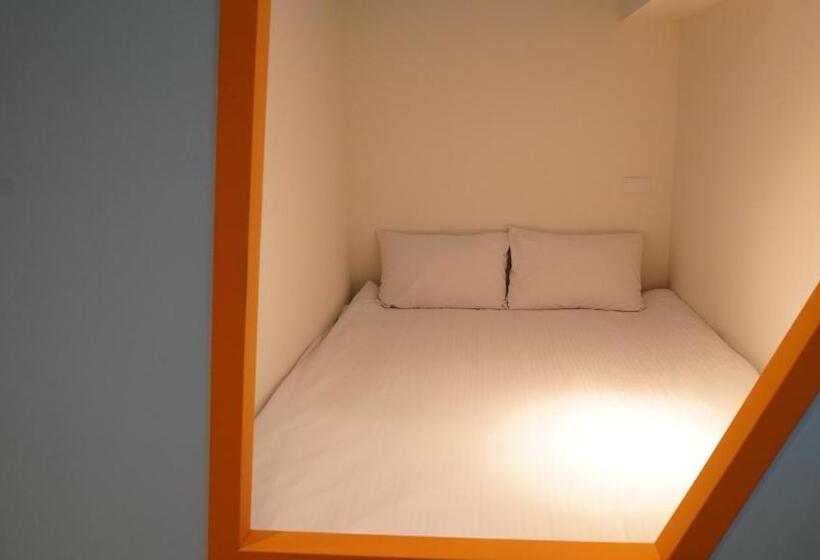 اتاق لوکس خانوادگی, Kaohsiung Time S