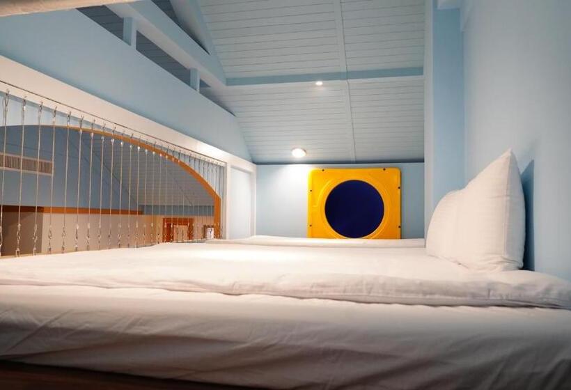 اتاق لوکس خانوادگی, Kaohsiung Time S