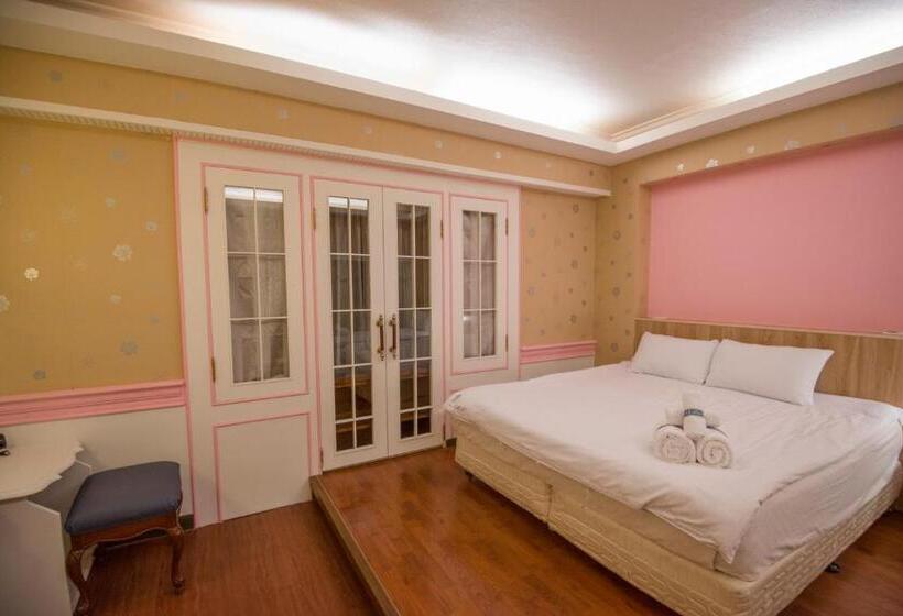 اتاق استاندارد, Kaohsiung Time S