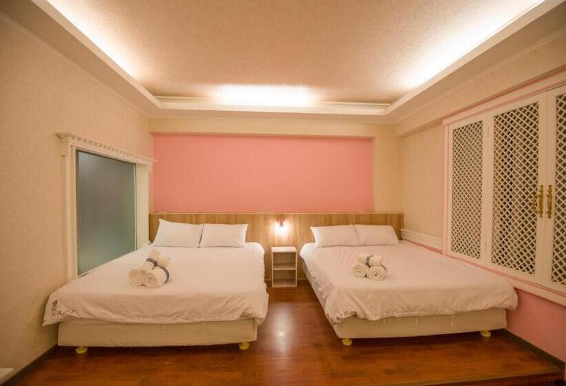 اتاق استاندارد چهار تخته, Kaohsiung Time S