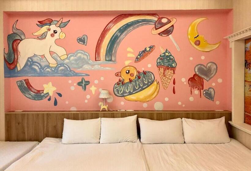 اتاق خانوادگی, Kaohsiung Time S