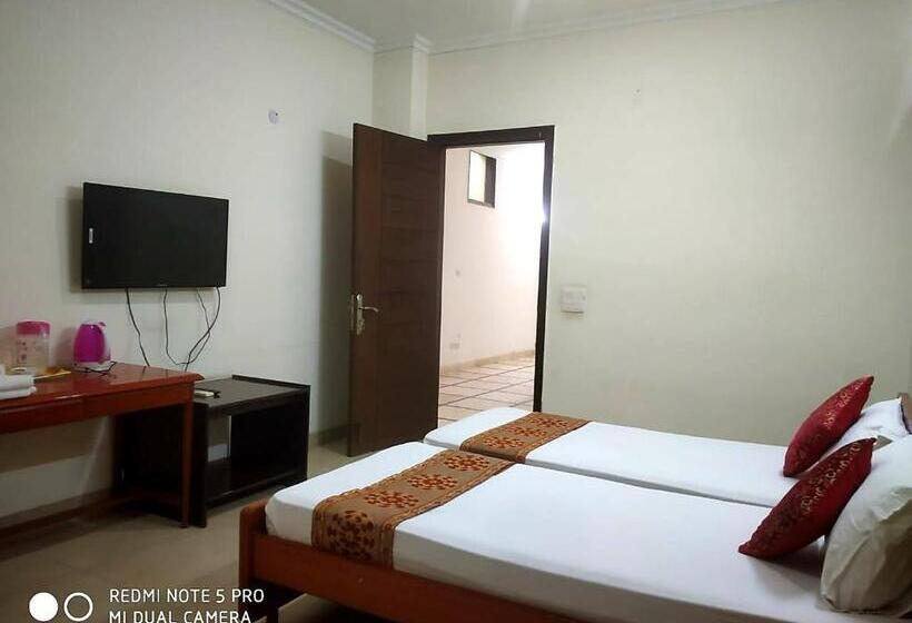 デラックスルーム, Manor Inn Suites Super Deluxe Room