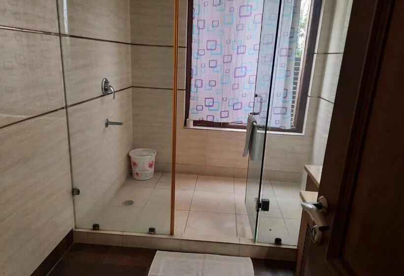 デラックスルーム, Manor Inn Suites Super Deluxe Room