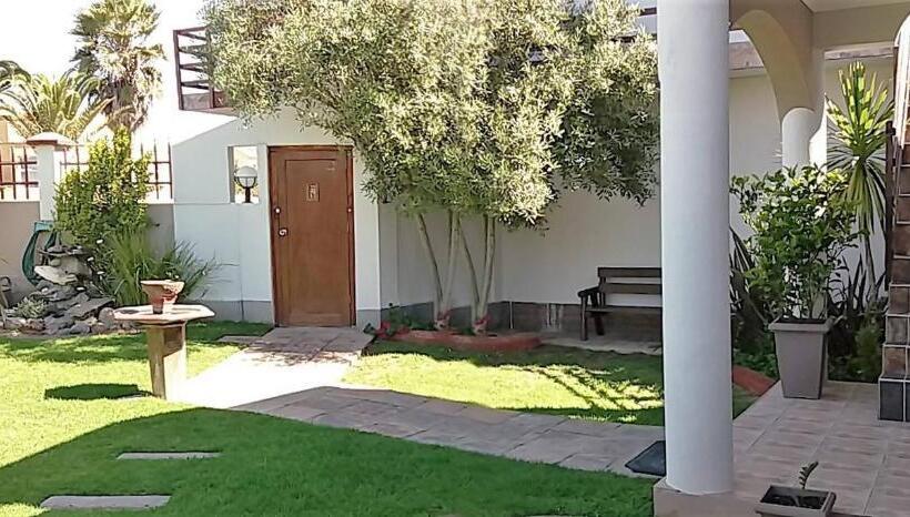 اتاق خانوادگی, Room In Bb Room For 6 Amarachi Guesthouse Spitzkoppe