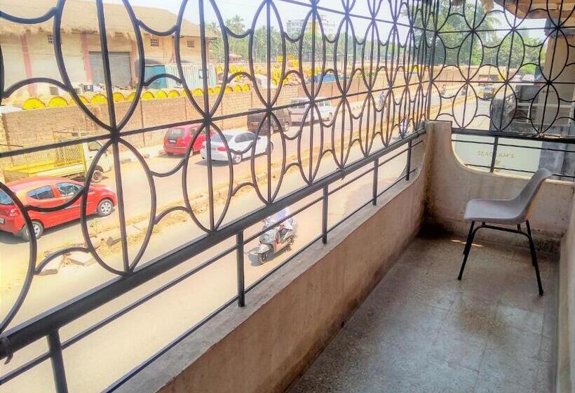 غرفة قياسية مزوَّدة بشُرفة, Stay Goa