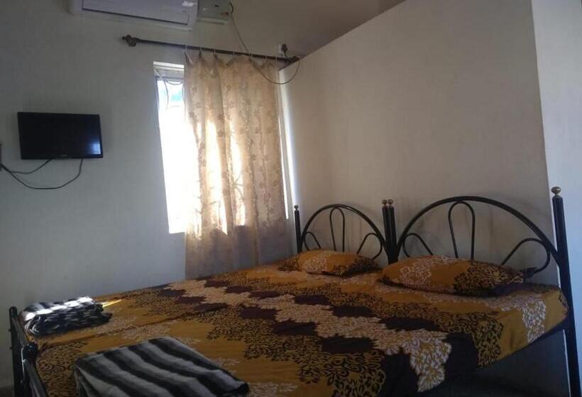 غرفة قياسية مزوَّدة بشُرفة, Stay Goa