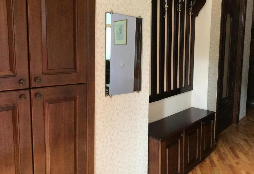 آپارتمان 1 خوابه, The Mamedov S House