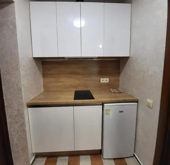 Habitació Triple Estàndard, Veronika