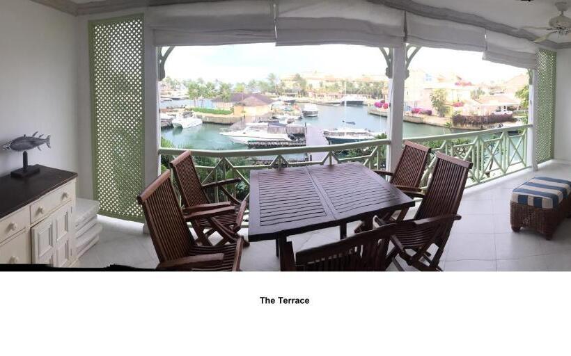 آپارتمان 1 خوابه با چشمانداز دریا, Port St Charles Unit 248